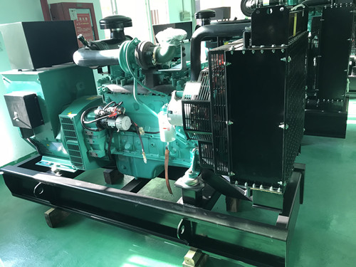 80kw春風康明斯發機電組1 (6).jpg
