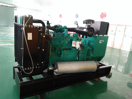 80kw春風康明斯發機電組2.jpg