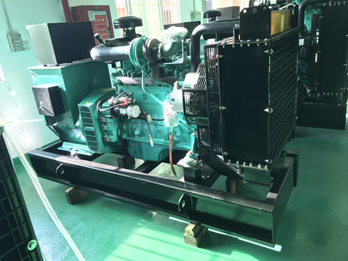 80kw春風康明斯發機電組1 (8).jpg